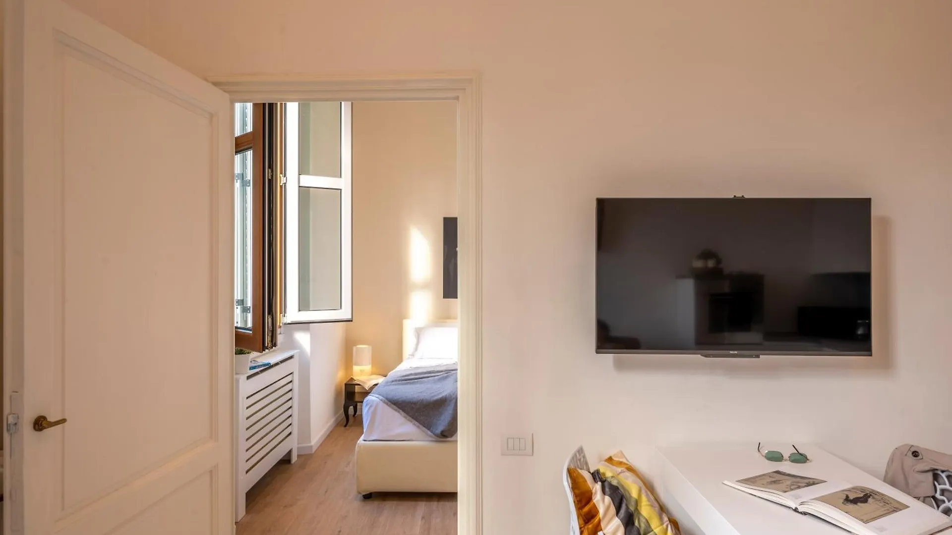 Golden House San Lorenzo Floransa İtalya