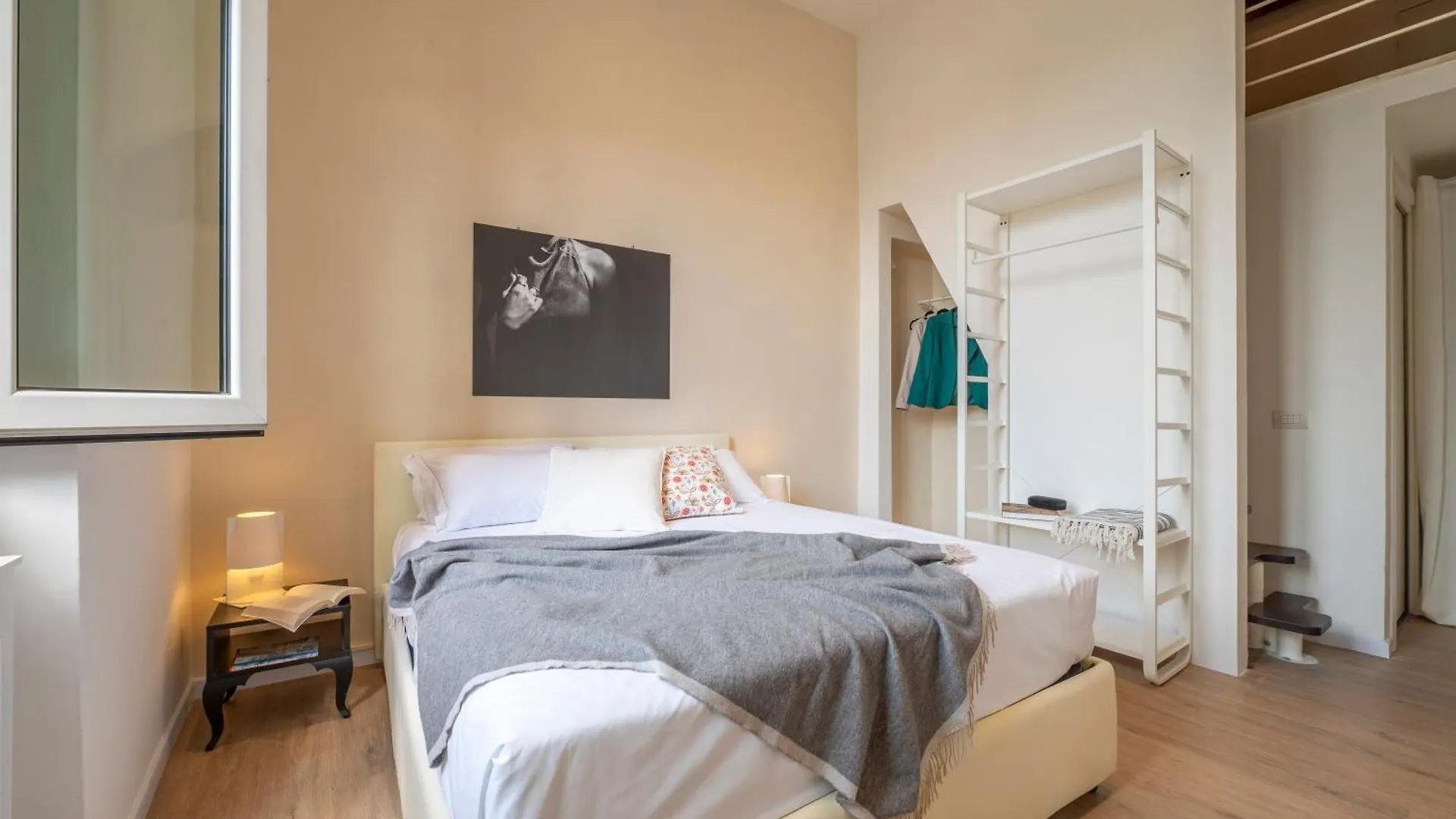 Apartment Golden House San Lorenzo Florence