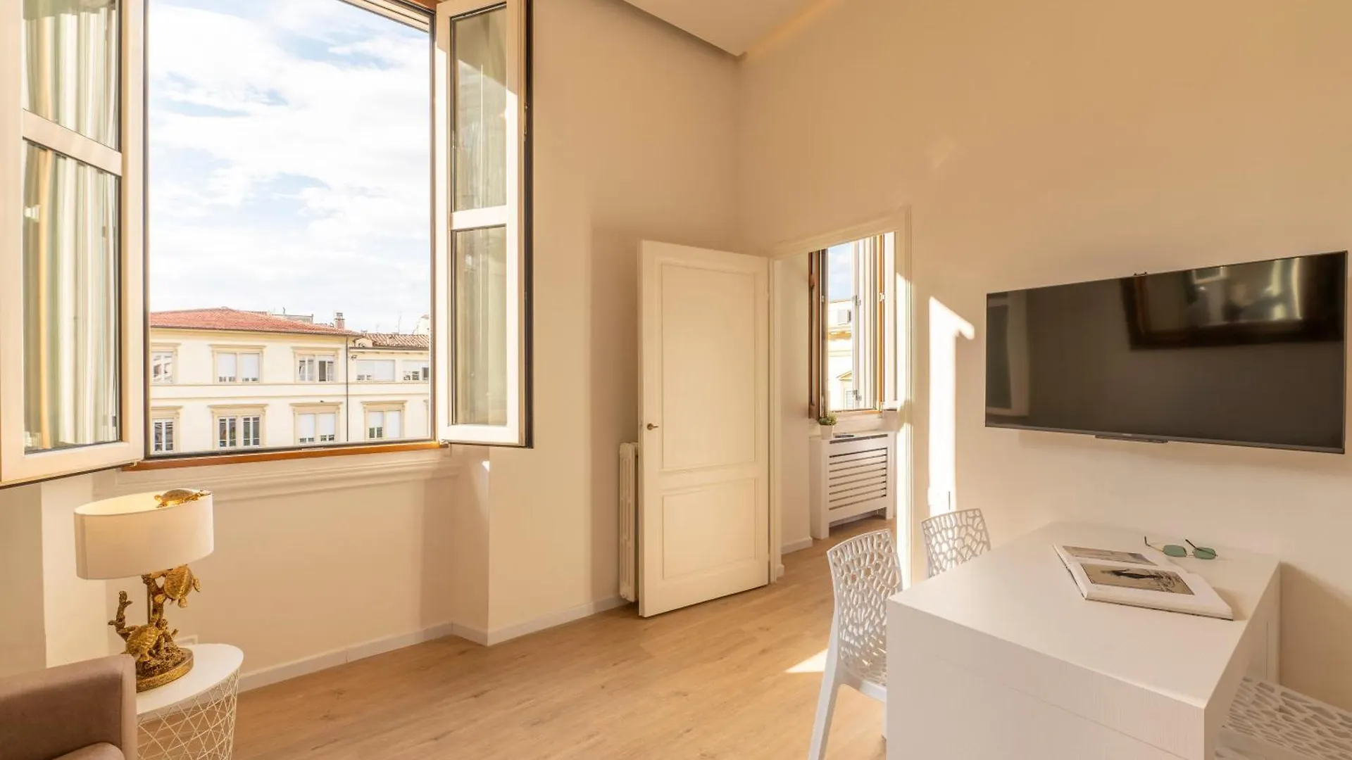 Apartment Golden House San Lorenzo Florence