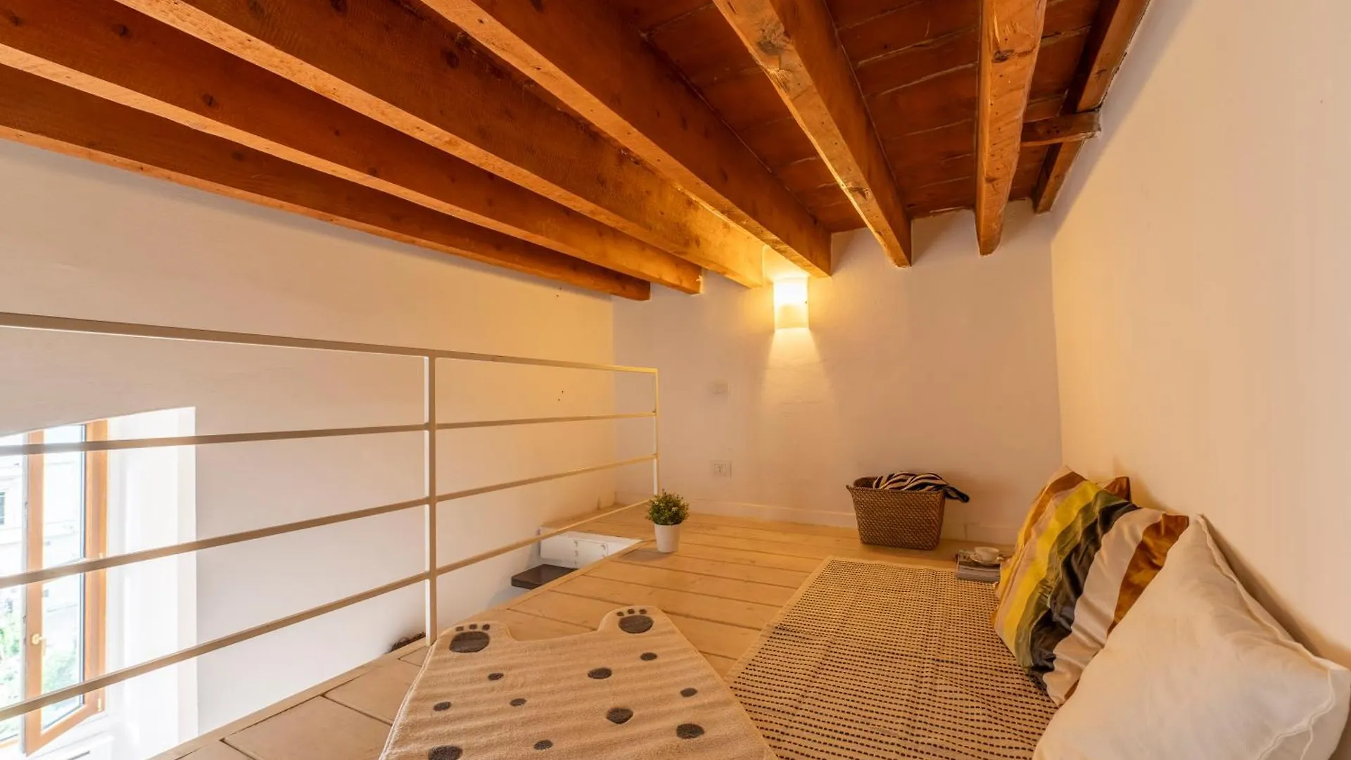 Golden House San Lorenzo Florence Apartment